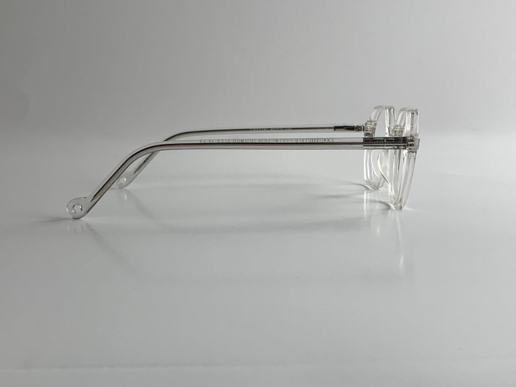 Bealer In Kokoye Crystal Acetate:  Unisex Oval Fits Small Faces