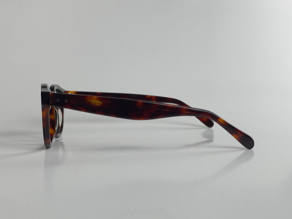 David In Burnt Tortoise:  Fits Medium Size Faces