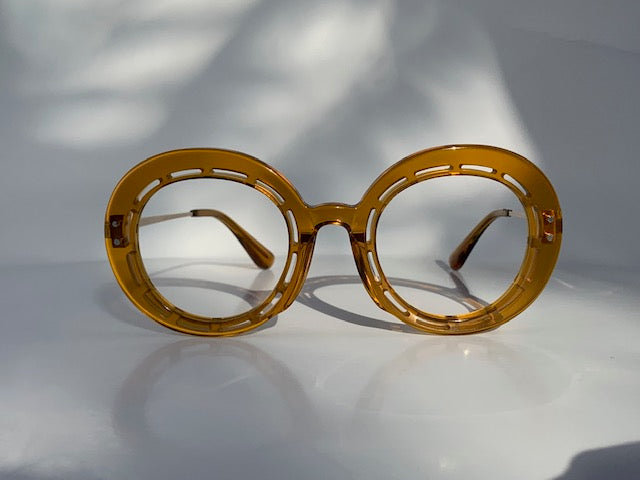 Beverly In Burning Limestone : Women's Modified Oval  Fits Medium To Wide Faces